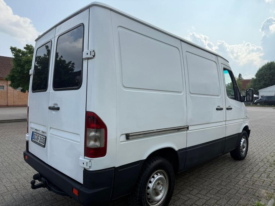 Mercedes-Benz Sprinter 3,0CDI Allrad 4x4  пробіг: 270000 рік: Oktober 1996 Diesel потужність:122 PS коробка: Manuell ціна: 4800 Weiß - Фото 7