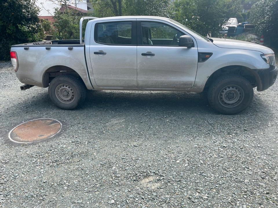 Ford Ranger 2.2 Diesel  4X4 пробіг: 71210 рік: Dezember 2014 Diesel потужність:150 PS коробка: Manuell ціна: 5900 - Фото 6