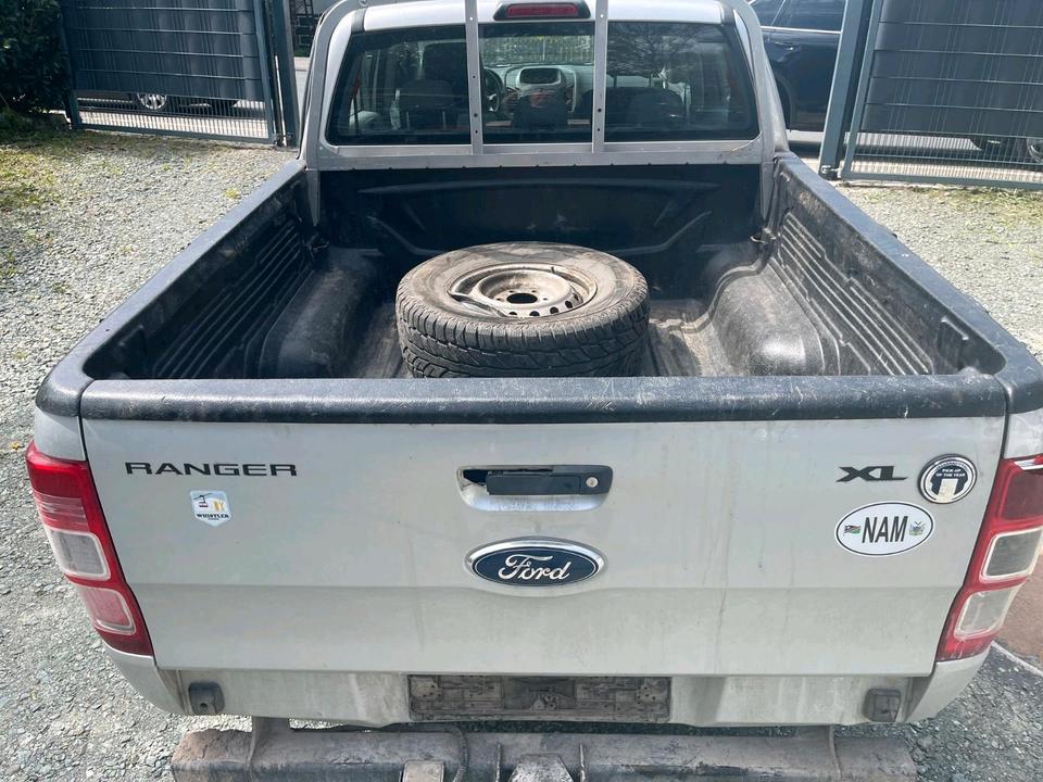 Ford Ranger 2.2 Diesel  4X4 пробіг: 71210 рік: Dezember 2014 Diesel потужність:150 PS коробка: Manuell ціна: 5900 - Фото 7