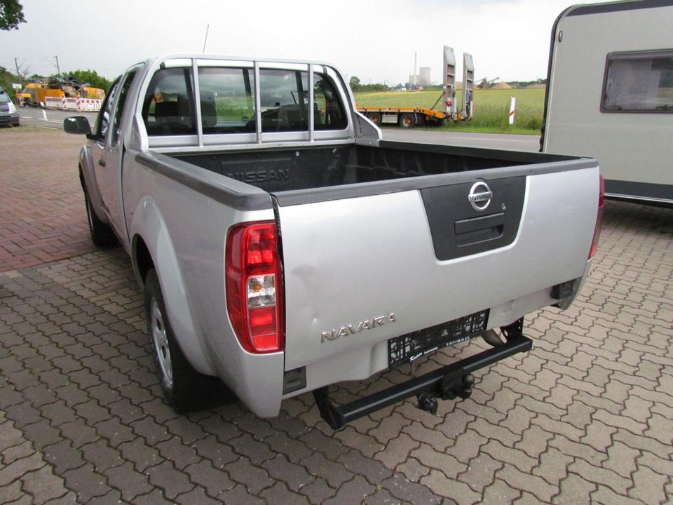 Nissan Navara Pickup King Cab XE 4X4  пробіг: 344000 рік: März 2008 коробка: Manuell потужність:171 PS Diesel ціна: 3490 - Фото 3