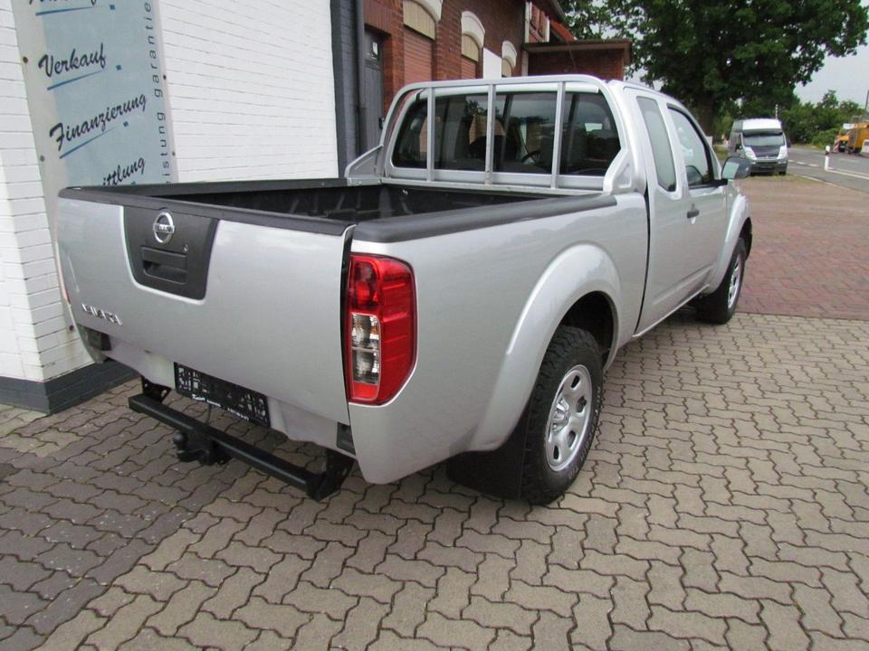 Nissan Navara Pickup King Cab XE 4X4  пробіг: 344000 рік: März 2008 коробка: Manuell потужність:171 PS Diesel ціна: 3490 - Фото 4