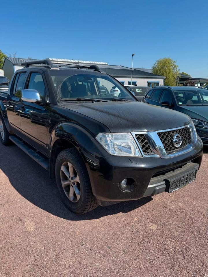 Пригнати надійне авто для військових Nissan Navara Pickup Double Cab LE 4X4  пробіг: 166700 Diesel ціна: 5555 - Фото 3