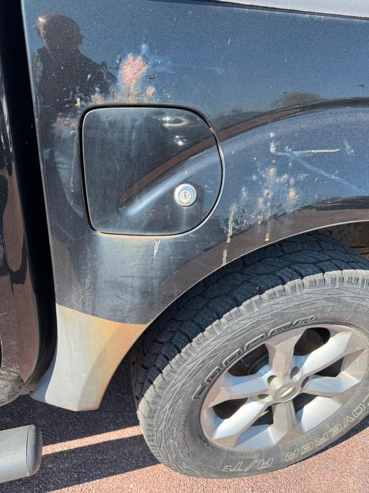 Пригнати надійне авто для військових Nissan Navara Pickup Double Cab LE 4X4  пробіг: 166700 Diesel ціна: 5555 - Фото 7