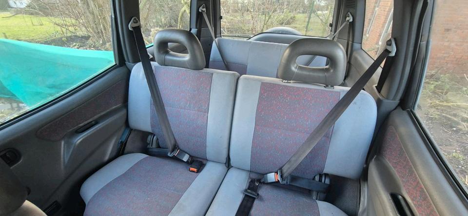 Nissan Terrano 2 2.4i 4x4 пробіг: 155000 Benzin рік: Januar 1996 коробка: Manuell ціна: 2500 ціна: 2500 - Фото 13