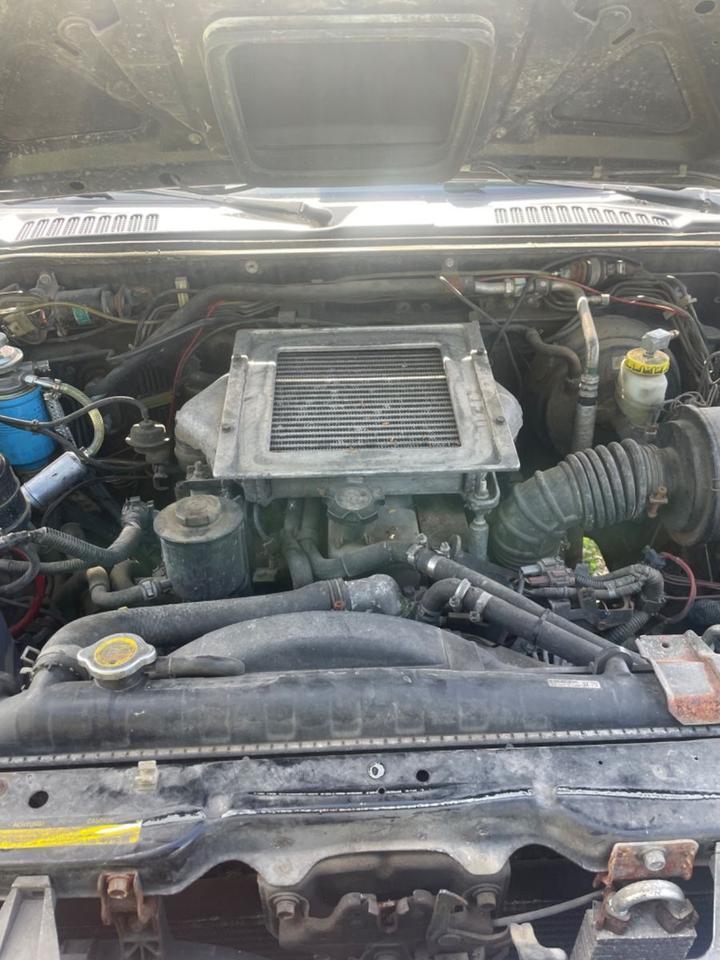 Nissan Navara D22 KingCab Pickup пробіг: 180000 рік: Juli 2000 Diesel потужність:103 PS коробка: Manuell ціна: 4999 Schwarz - Фото 4