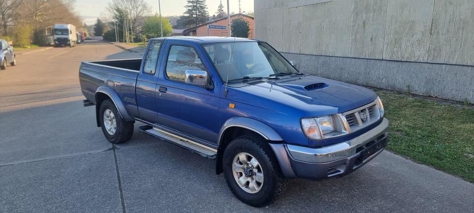 Nissan Navara 4X4 пробіг: 240000 рік: März 1999 Diesel потужність:103 PS коробка: Manuell ціна: 5990 - Фото 2