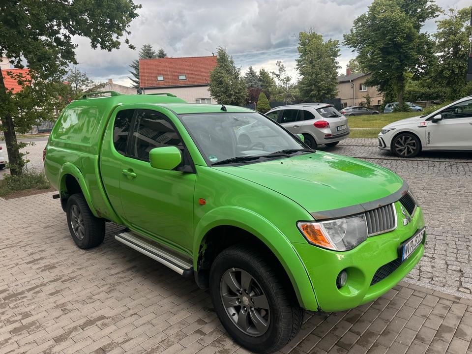 Mitsubishi l200 Pick up 4x4 пробіг: 342000 рік: Juni 2008 Diesel потужність:156 PS ціна: 5900 - Фото 0