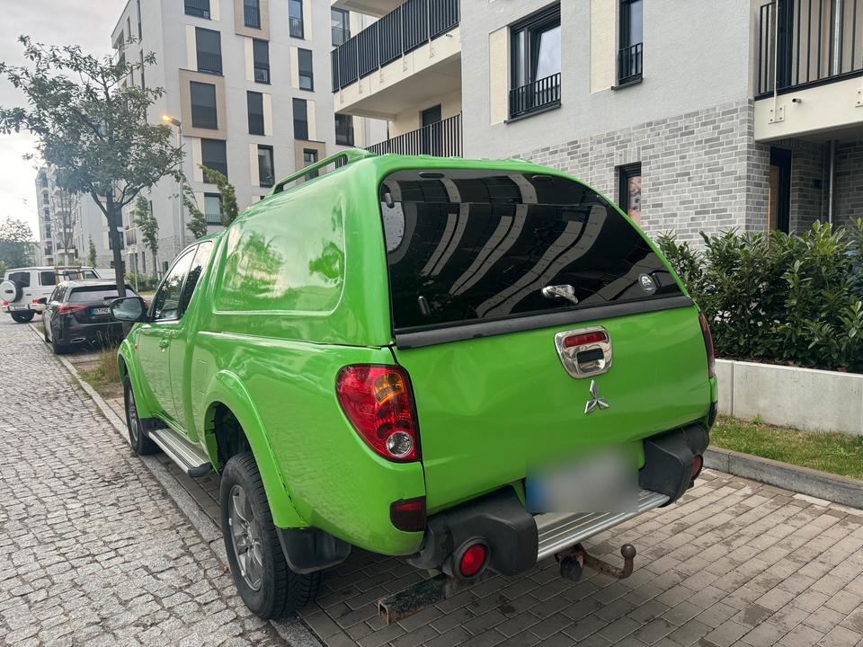 Mitsubishi l200 Pick up 4x4 пробіг: 342000 рік: Juni 2008 Diesel потужність:156 PS ціна: 5900 - Фото 3