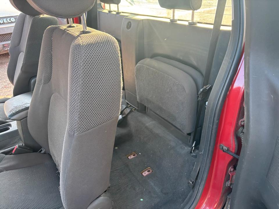 купити авто Nissan Navara Klima 4x4 Allrad AHK пробіг: 367875 рік: Dezember 2006 Diesel потужність:172 PS коробка: Manuell ціна: 3400 - Фото 11