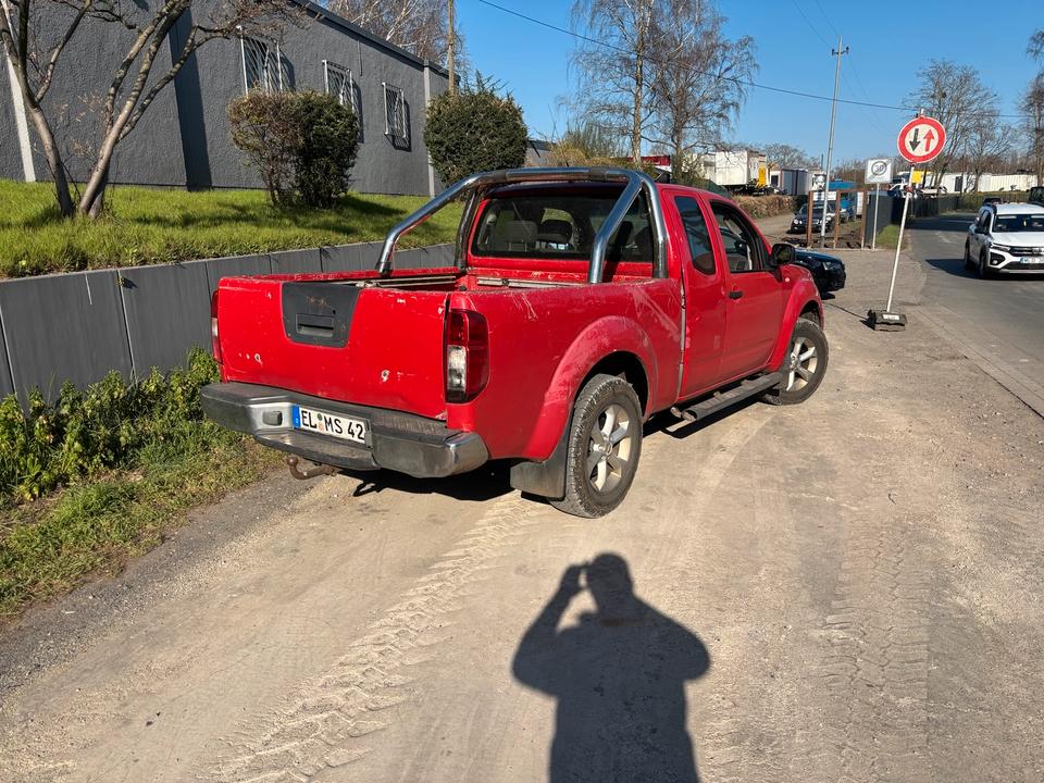 купити авто Nissan Navara Klima 4x4 Allrad AHK пробіг: 367875 рік: Dezember 2006 Diesel потужність:172 PS коробка: Manuell ціна: 3400 - Фото 4