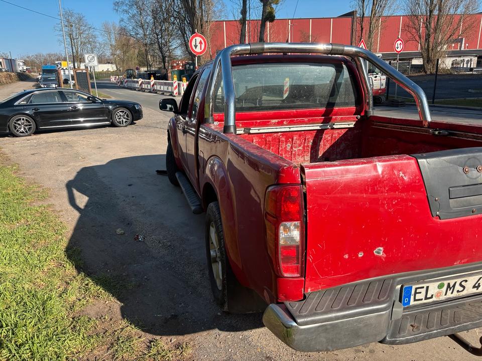 купити авто Nissan Navara Klima 4x4 Allrad AHK пробіг: 367875 рік: Dezember 2006 Diesel потужність:172 PS коробка: Manuell ціна: 3400 - Фото 5