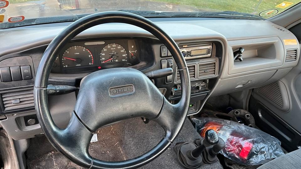 Opel Campo 4x4  пробіг: 160381 рік: März 2004 Diesel коробка: Manuell ціна: 3850 - Фото 6