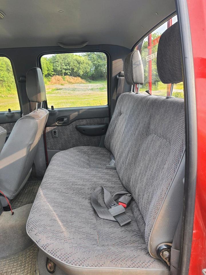 Ford Ranger 2.5l Turbodiesel 4x4 пробіг: 226000 рік: Juli 2000 Diesel потужність:109 PS коробка: Manuell ціна: 3900 - Фото 5