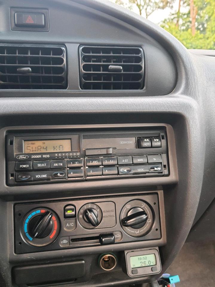 Ford Ranger 2.5l Turbodiesel 4x4 пробіг: 226000 рік: Juli 2000 Diesel потужність:109 PS коробка: Manuell ціна: 3900 - Фото 9