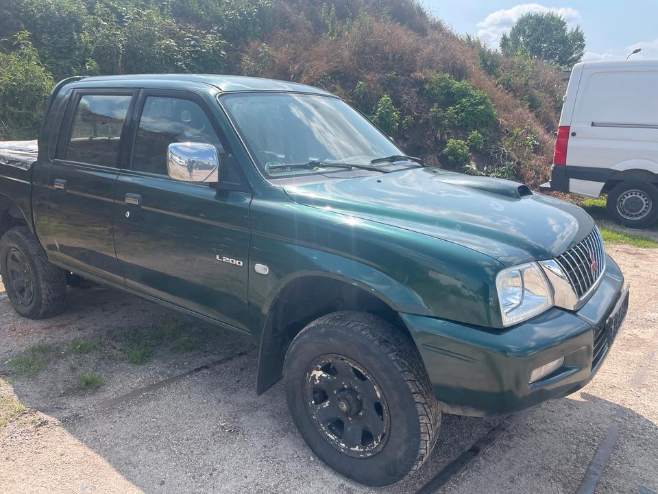 Mitsubishi L200 4X4 Pickup пробіг: 215000 рік: Juni 2004 Diesel потужність:116 PS коробка: Manuell ціна: 4900 - Фото 5