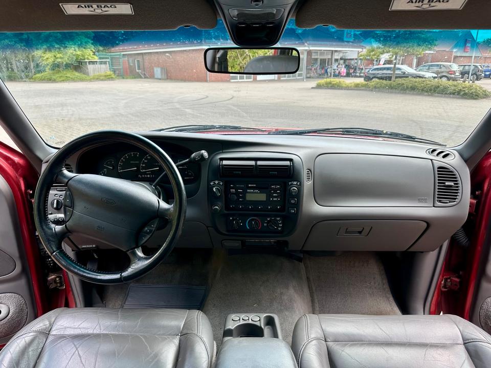 Купити позашляховик для потреб військових Ford Explorer 4.0 V6  пробіг: 114400 рік: November 1999 Benzin потужність:204 PS ціна: 2500 - Фото 9