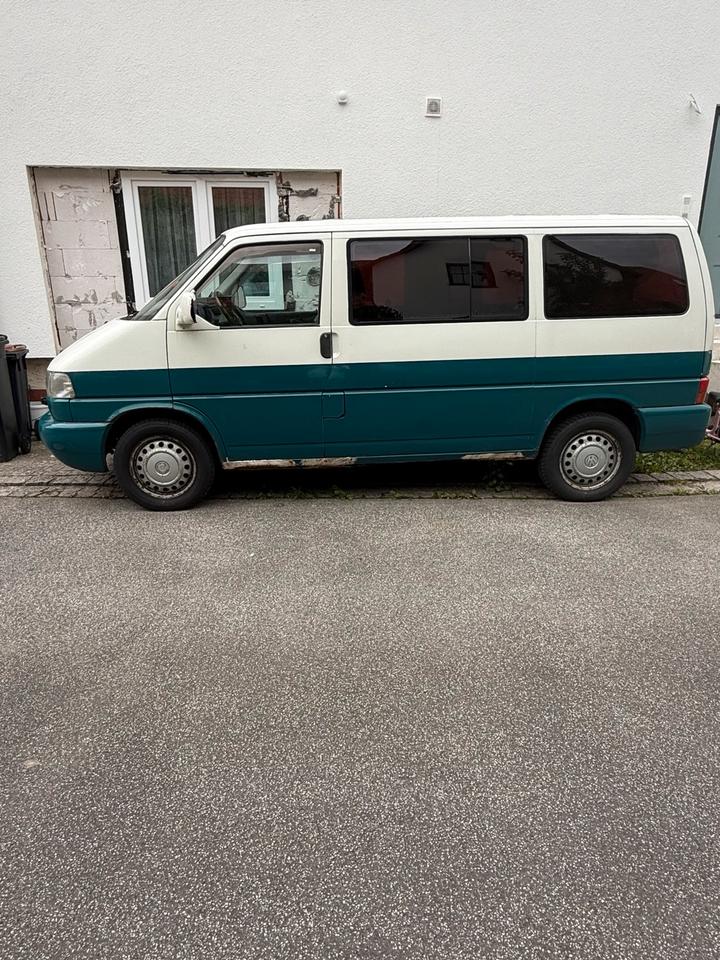 T4 MULTIVAN пробіг: 463000 рік: Dezember 1998 Diesel потужність:151 PS коробка: Manuell ціна: 2500 - Фото 1