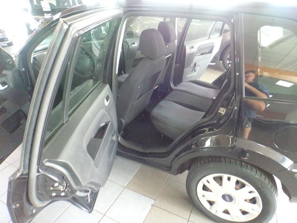 Nissan Navara Pickup KingCab  4X4 Klima пробіг: 379000 рік: Dezember 2008 Diesel потужність:171 PS коробка: Manuell ціна: 3999 - Фото 5