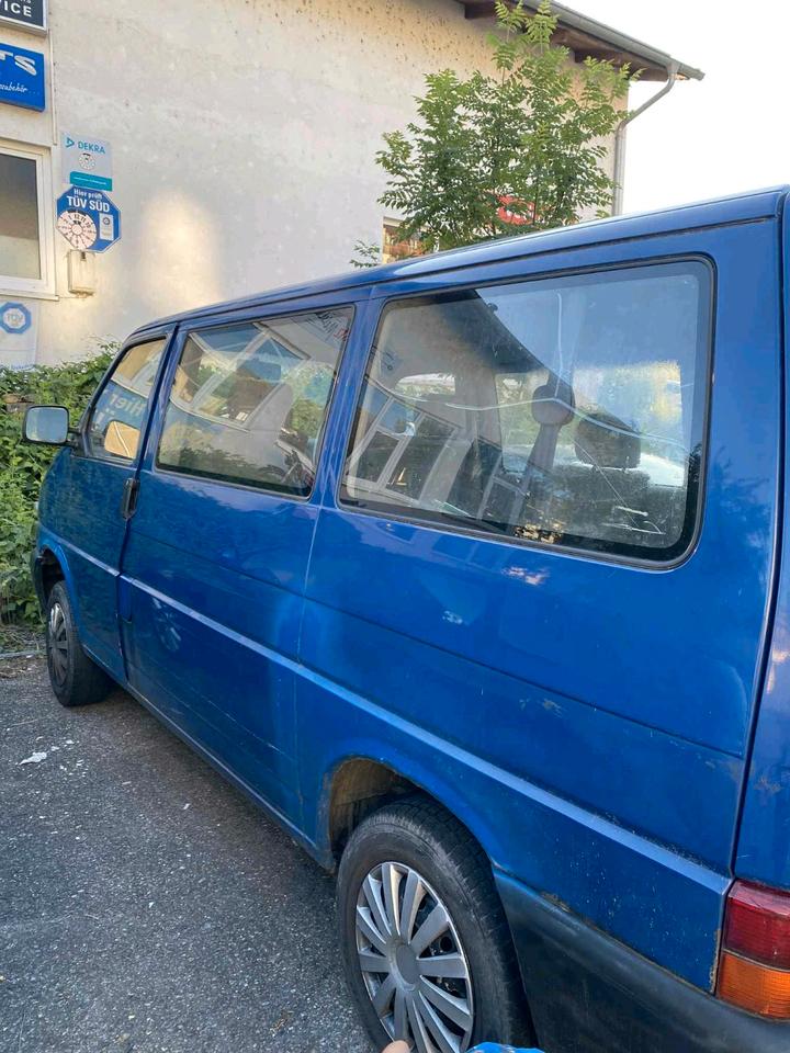 VW T4 multivan 2.5 Tdi пробіг: 370000 рік: Oktober 1997 Diesel потужність:102 PS коробка: Manuell November 2026 ціна: 2200 - Фото 2