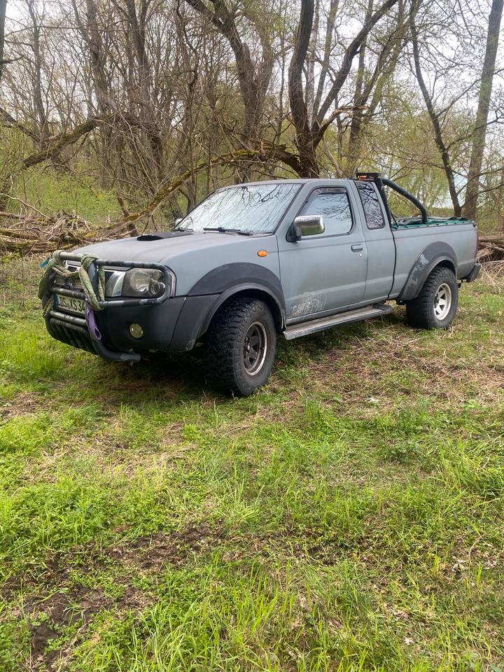 Nissan D22 Pickup 4x4 пробіг: 230000 рік: Februar 2003 Diesel потужність:137 PS коробка: Manuell Mai 2027 ціна: 5500 - Фото 0