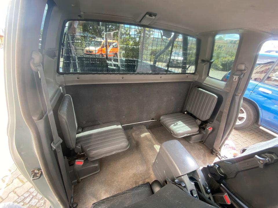 Nissan D22 Pickup 4x4 пробіг: 230000 рік: Februar 2003 Diesel потужність:137 PS коробка: Manuell Mai 2027 ціна: 5500 - Фото 6