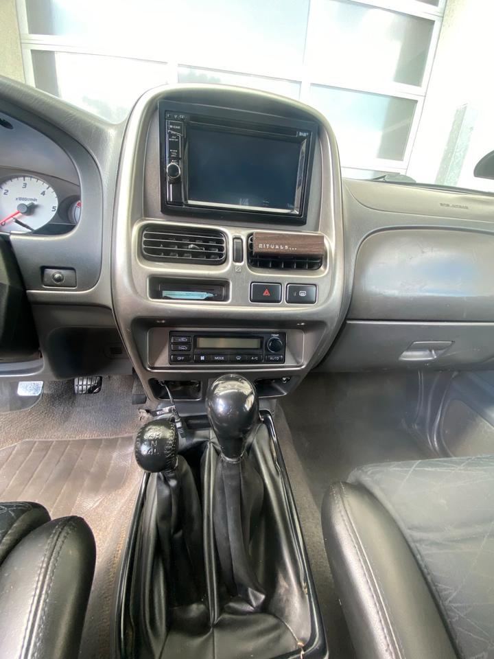 Nissan D22 Pickup 4x4 пробіг: 230000 рік: Februar 2003 Diesel потужність:137 PS коробка: Manuell Mai 2027 ціна: 5500 - Фото 7