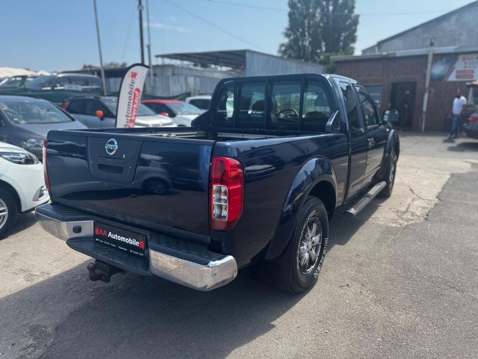 Nissan Navara Pickup King Cab XE 4X4 пробіг: 181000 рік: Mai 2007 Diesel потужність:190 PS коробка: Manuell ціна: 5000 - Фото 3