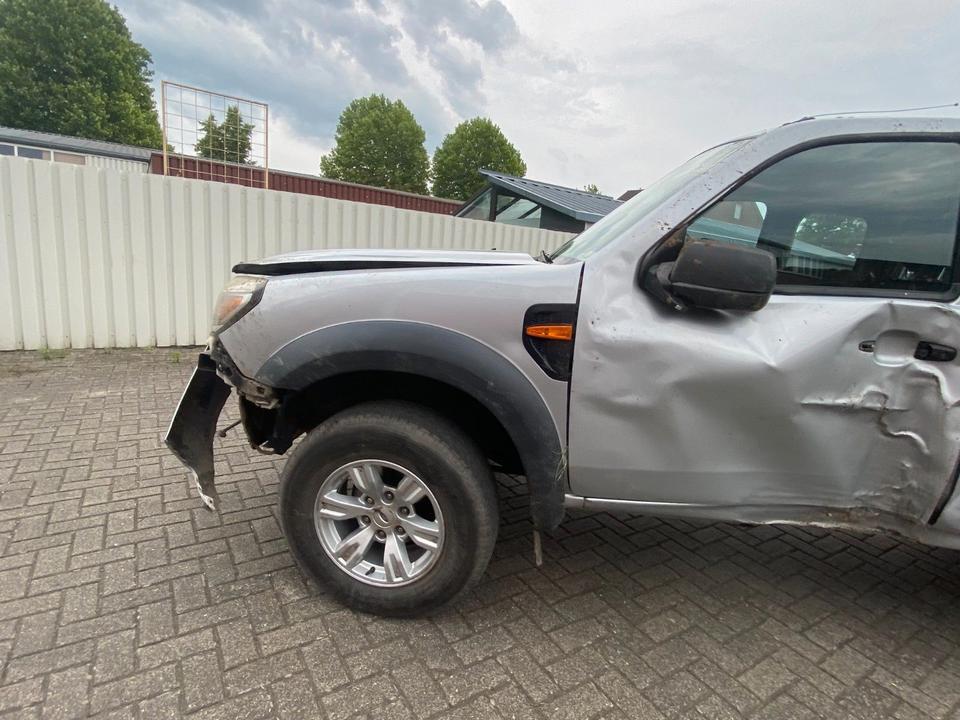 Ford Ranger Extrakabine 4X4 пробіг: 213000 рік: Mai 2011 Diesel потужність:143 PS коробка: Manuell ціна: 3600 - Фото 12