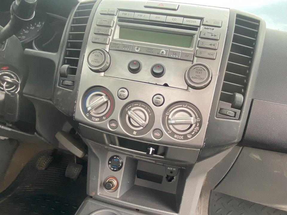 Ford Ranger Extrakabine 4X4 пробіг: 213000 рік: Mai 2011 Diesel потужність:143 PS коробка: Manuell ціна: 3600 - Фото 16