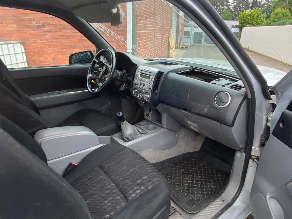 Ford Ranger Extrakabine 4X4 пробіг: 213000 рік: Mai 2011 Diesel потужність:143 PS коробка: Manuell ціна: 3600 - Фото 18