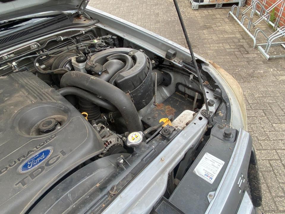 Ford Ranger Extrakabine 4X4 пробіг: 213000 рік: Mai 2011 Diesel потужність:143 PS коробка: Manuell ціна: 3600 - Фото 7