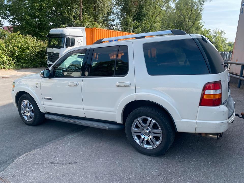 Ford Explorer 4,6  пробіг: 253186 рік: Mai 2009 Benzin потужність:292 PS коробка: Automatik ціна: 5250 - Фото 2