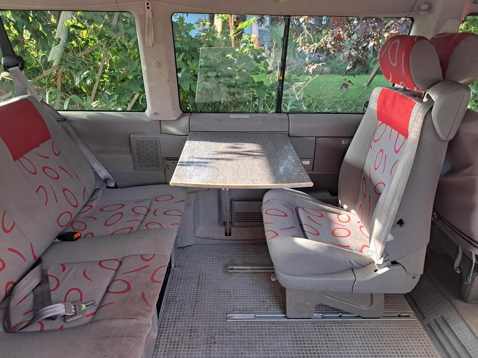 VW T4 Multivan пробіг: 335000 рік: Januar 2000 Diesel потужність:78 PS коробка: Manuell ціна: 3500 - Фото 10