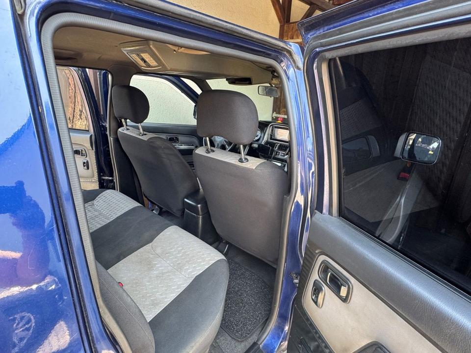 NISSAN Navara Pickup D22 пробіг: 251000 рік: Februar 2005 Diesel потужність:133 PS коробка: Manuell April 2026 ціна: 5850 - Фото 5