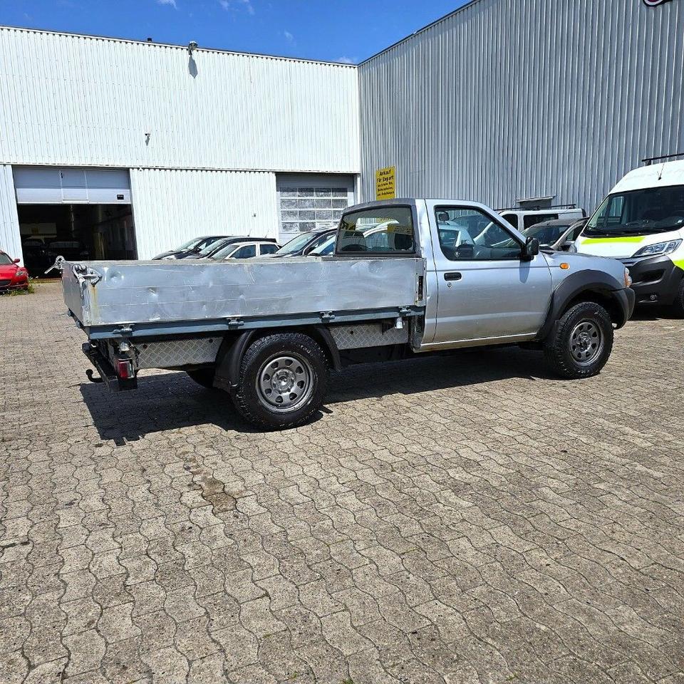 Nissan Navara DCI 4X4 пробіг: 148000 рік: November 2008 Diesel потужність:133 PS коробка: Manuell ціна: 4700 - Фото 5