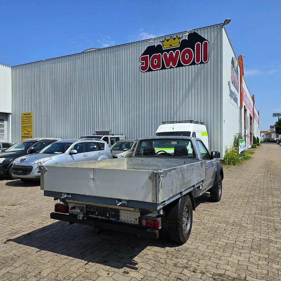 Nissan Navara DCI 4X4 пробіг: 148000 рік: November 2008 Diesel потужність:133 PS коробка: Manuell ціна: 4700 - Фото 6