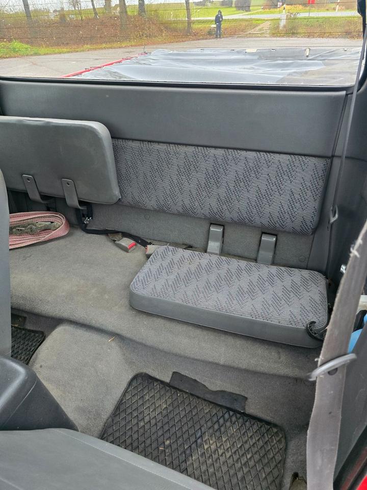 Ford Ranger  2.5 D 4x4 LKW Zulassung пробіг: 262400 рік: März 1999 Diesel потужність:109 PS коробка: Manuell ціна: 4999 - Фото 8