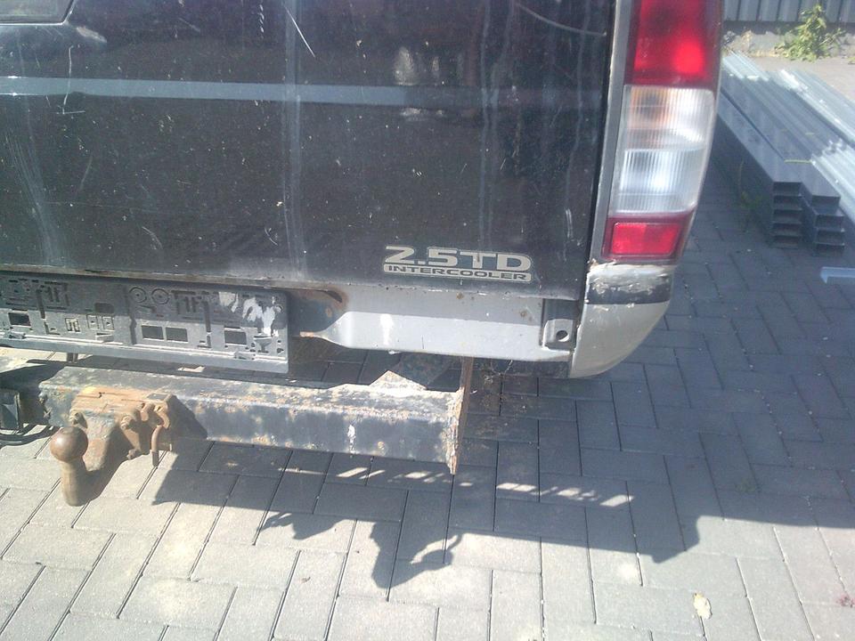 Nissan Navara 4x4 пробіг: 168500 рік: November 2000 Diesel потужність:103 PS коробка: Manuell ціна: 3690 - Фото 5