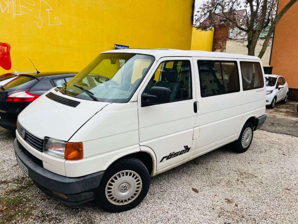VW t4 Multivan mit H-Kennzeichen пробіг: 286300 рік: Januar 1993 Diesel потужність:78 PS коробка: Manuell ціна: 3500 - Фото 0