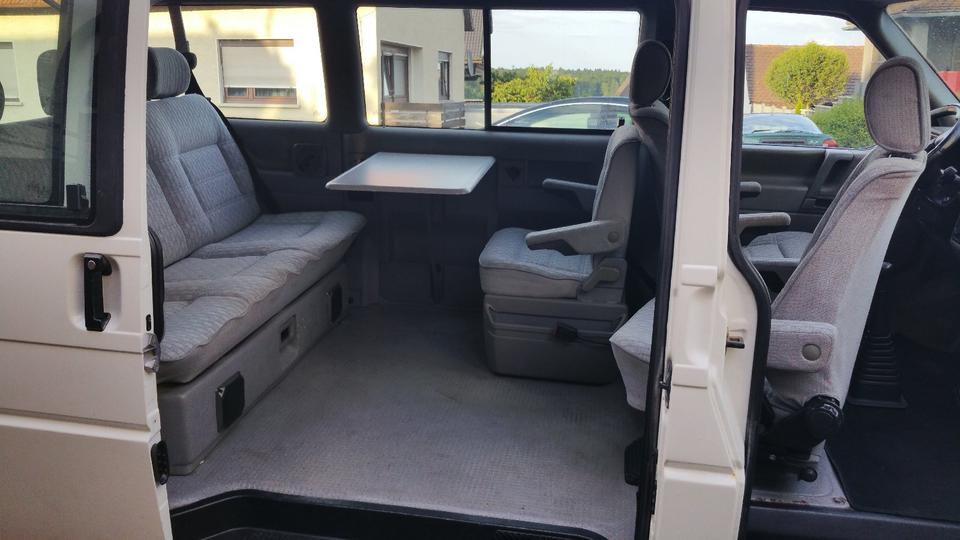 VW t4 Multivan mit H-Kennzeichen пробіг: 286300 рік: Januar 1993 Diesel потужність:78 PS коробка: Manuell ціна: 3500 - Фото 1