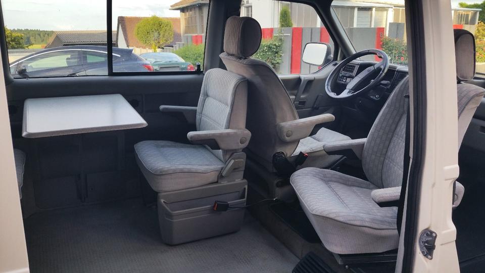VW t4 Multivan mit H-Kennzeichen пробіг: 286300 рік: Januar 1993 Diesel потужність:78 PS коробка: Manuell ціна: 3500 - Фото 2