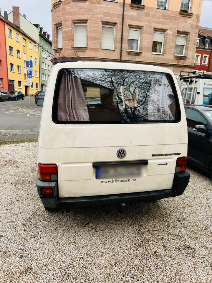 VW t4 Multivan mit H-Kennzeichen пробіг: 286300 рік: Januar 1993 Diesel потужність:78 PS коробка: Manuell ціна: 3500 - Фото 7