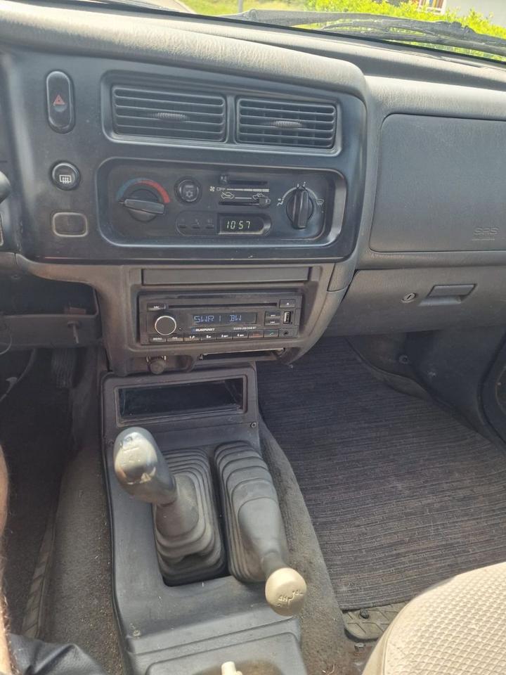 Mitsubishi L200 пробіг: 253000 рік: August 2003 Diesel потужність:116 PS коробка: Manuell ціна: 4999 Rot - Фото 9