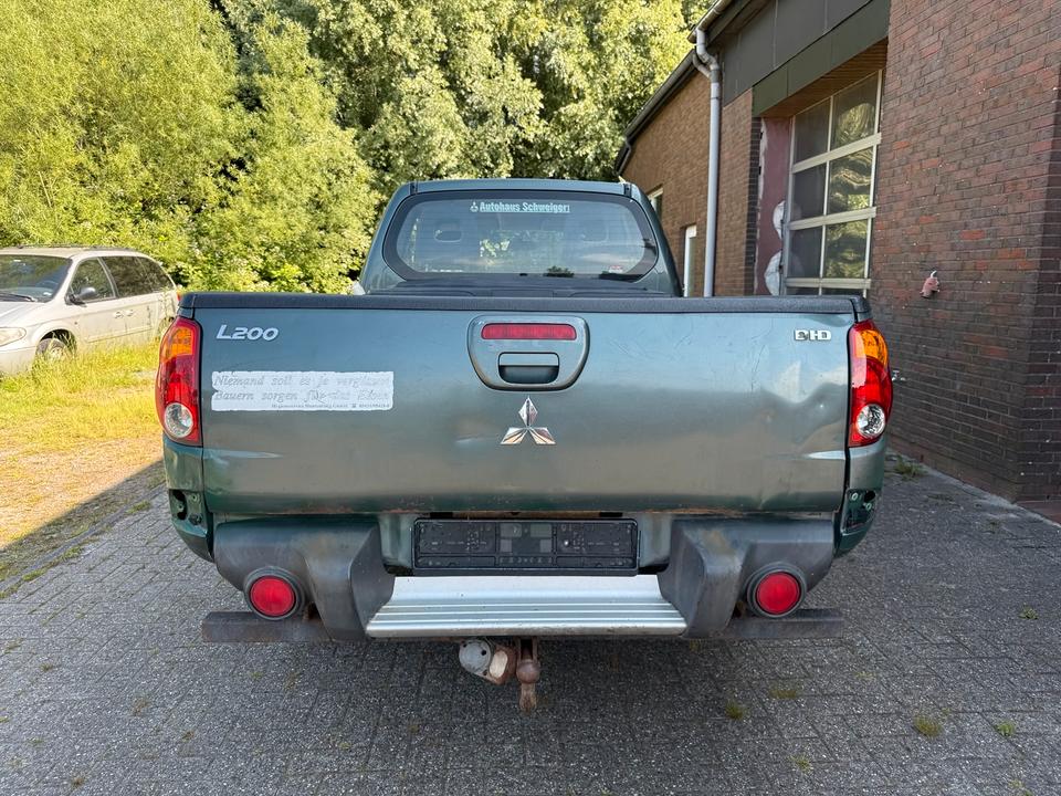 Mitsubishi L200 2.5 DI-D PickUp 4WD пробіг: 292364 рік: August 2008 Diesel потужність:167 PS коробка: Manuell ціна: 3000 - Фото 4