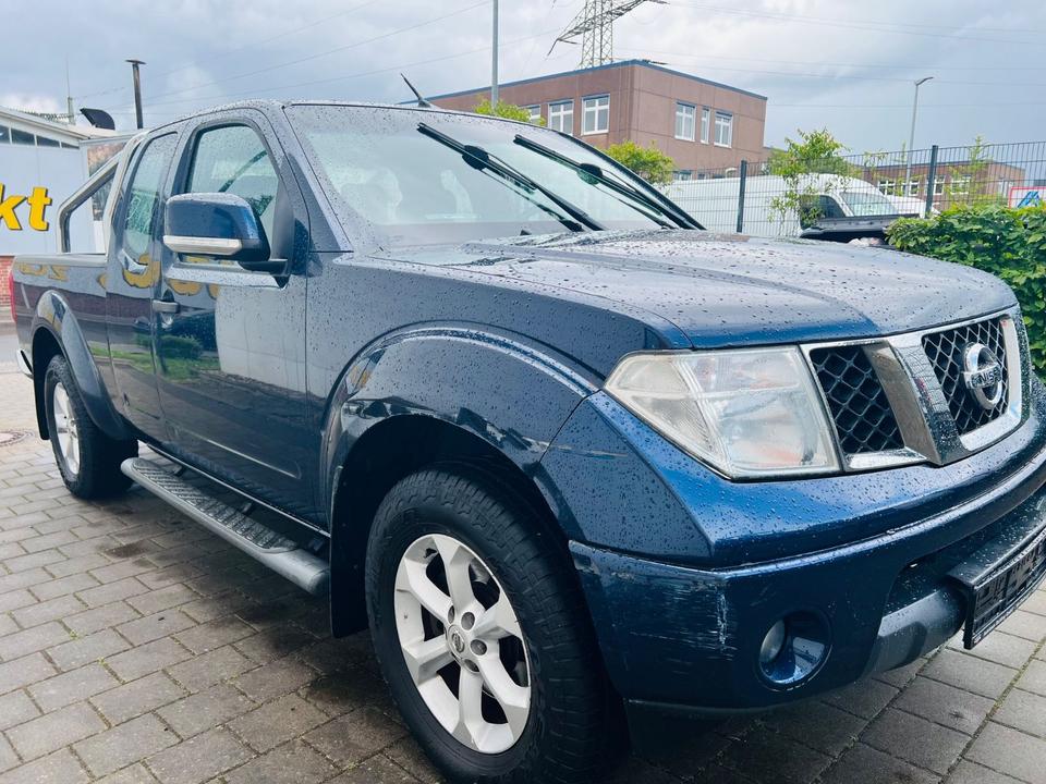 Nissan Navara Pickup King Cab SE 4X4 пробіг: 390000 рік: Mai 2010 Diesel потужність:171 PS ціна: 5700 - Фото 1