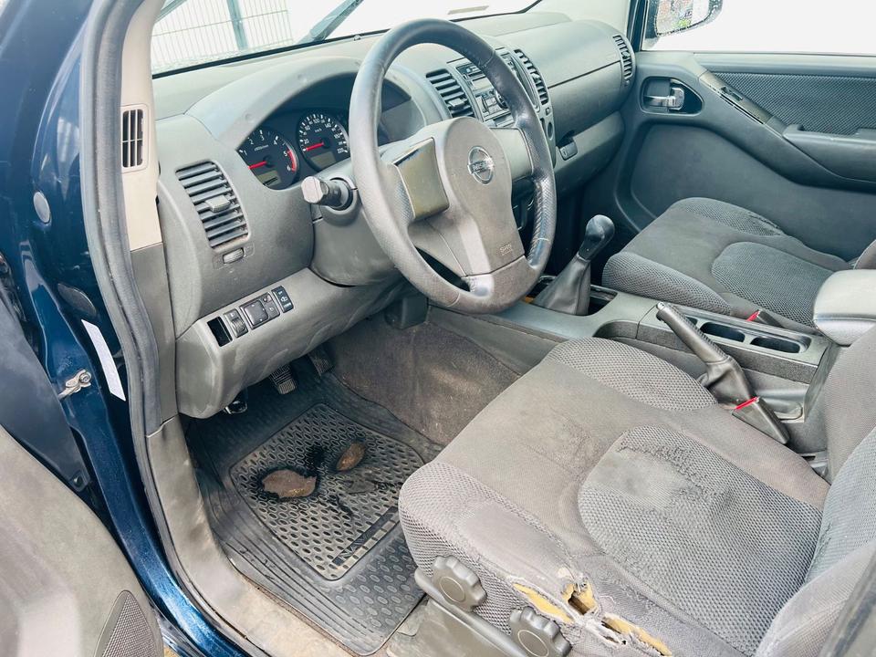 Nissan Navara Pickup King Cab SE 4X4 пробіг: 390000 рік: Mai 2010 Diesel потужність:171 PS ціна: 5700 - Фото 6