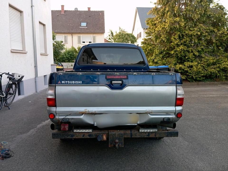 Mitsubishi L 200 Pickup пробіг: 298000 рік: Januar 2003 Diesel потужність:116 PS коробка: Manuell ціна: 3999 - Фото 3