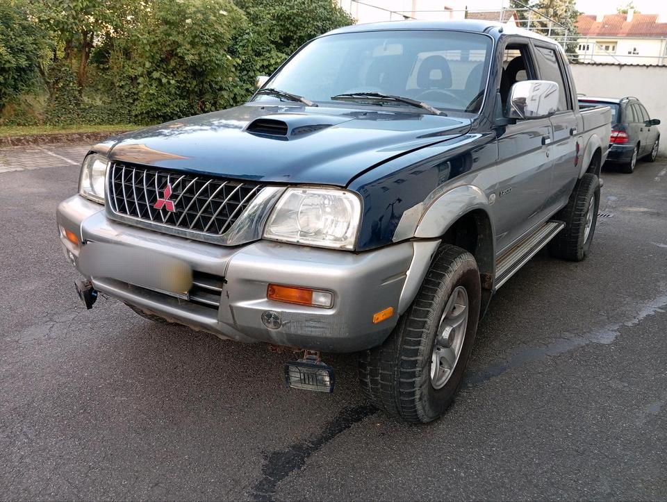 Mitsubishi L 200 Pickup пробіг: 298000 рік: Januar 2003 Diesel потужність:116 PS коробка: Manuell ціна: 3999 - Фото 6