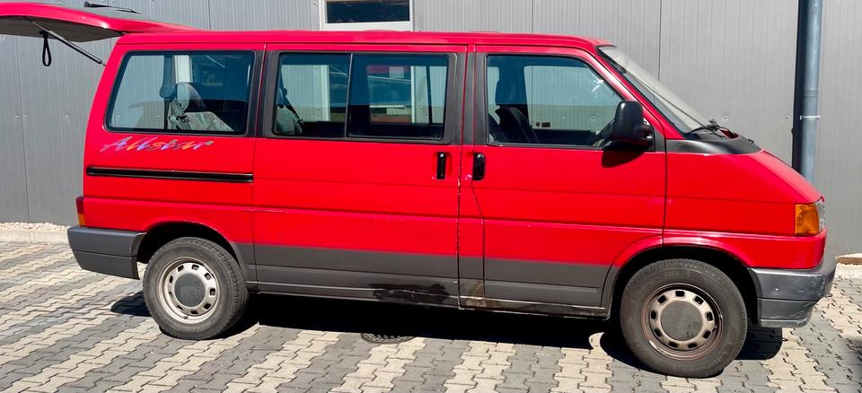 VW T4 Multivan пробіг: 299215 рік: Juli 1994 Diesel потужність:69 PS коробка: Manuell ціна: 2800 - Фото 2