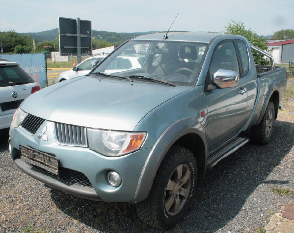 Mitsubishi L200 Intense Club Cab 4WD пробіг: 261200 рік: Juli 2007 Diesel потужність:136 PS коробка: Manuell ціна: 5395 - Фото 1